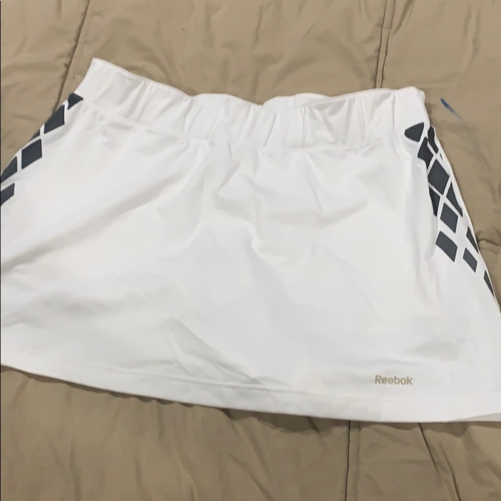 Reebok skort